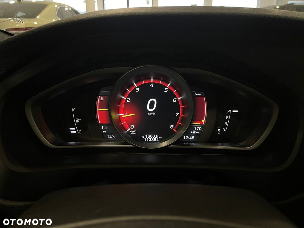 Volvo V40 T4 Drive-E R-Design Momentum - 21