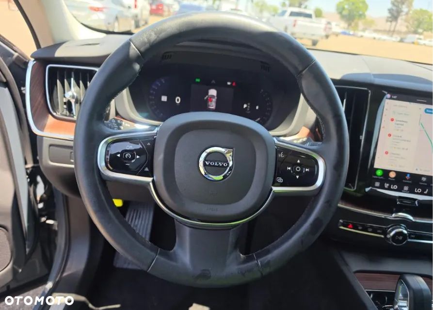 Volvo XC 60 B5 B AWD Plus Bright - 8