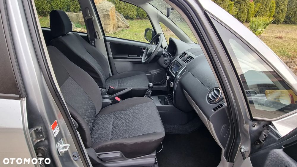 Suzuki SX4 1.6 VVT 4x4 Style - 22