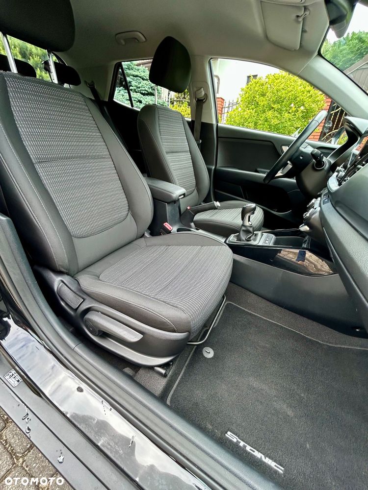 Kia Stonic - 17