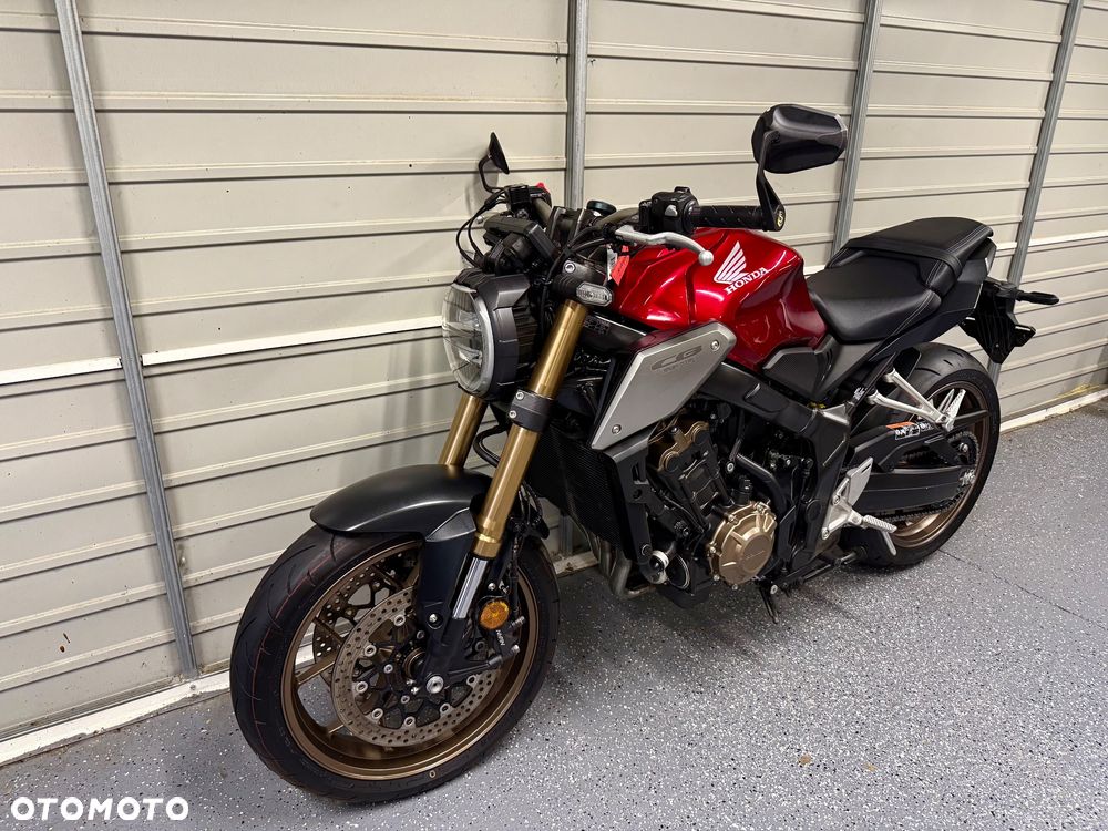 Honda CB - 11