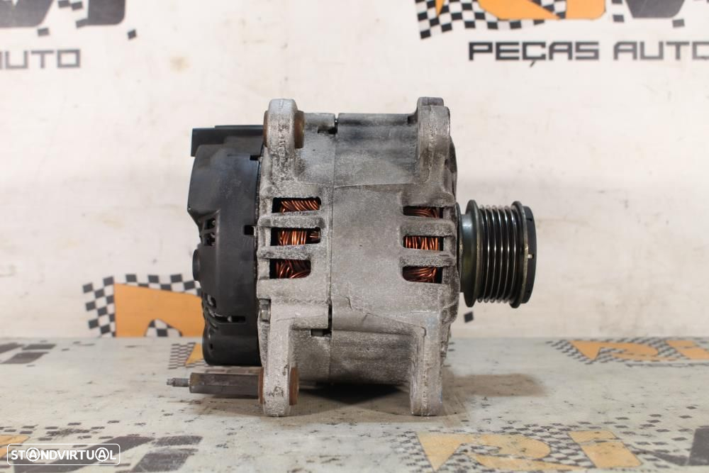 Alternador Volkswagen Golf Vi (5K1)  03L903023a / 26088901 - 9
