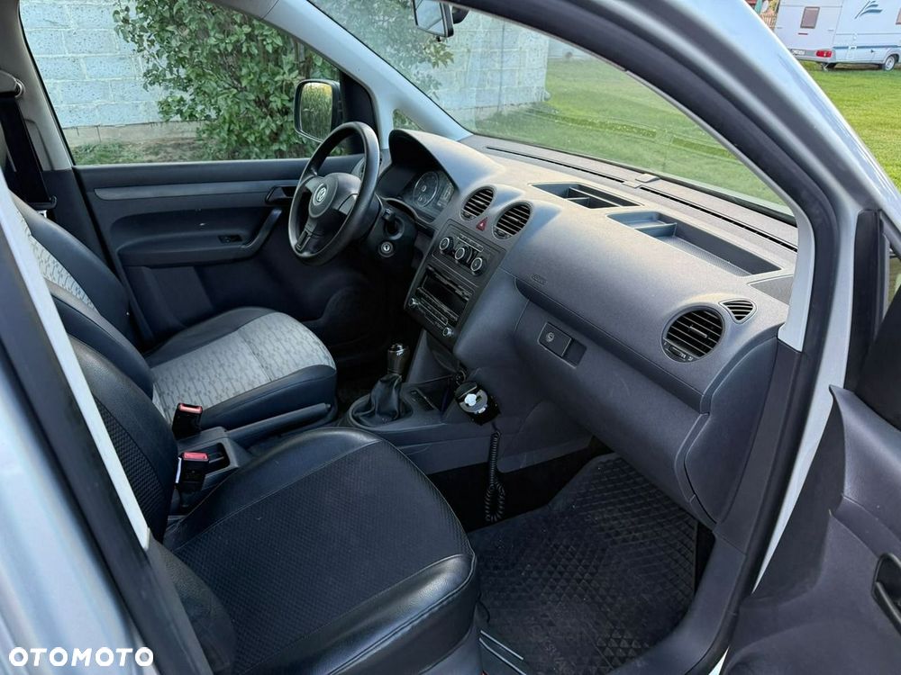 Volkswagen Caddy - 9