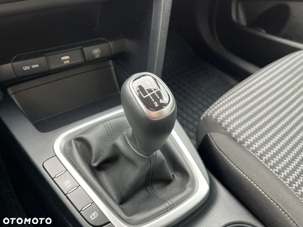 Kia Ceed 1.5 T-GDI M - 15