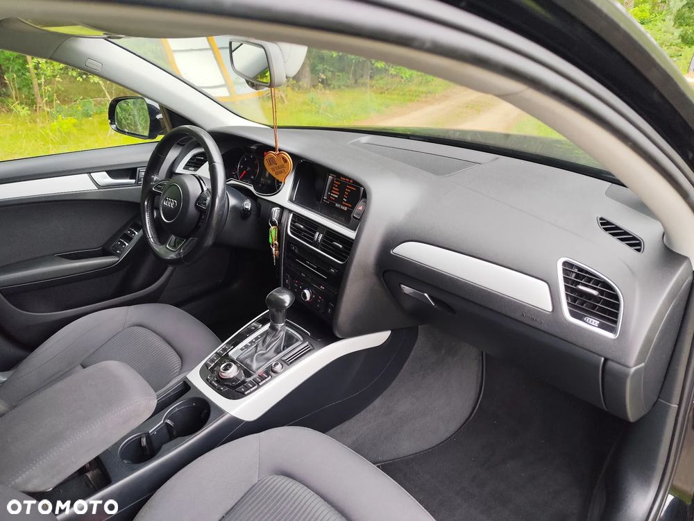 Audi A4 Avant 2.0 TDI Sport S tronic - 29