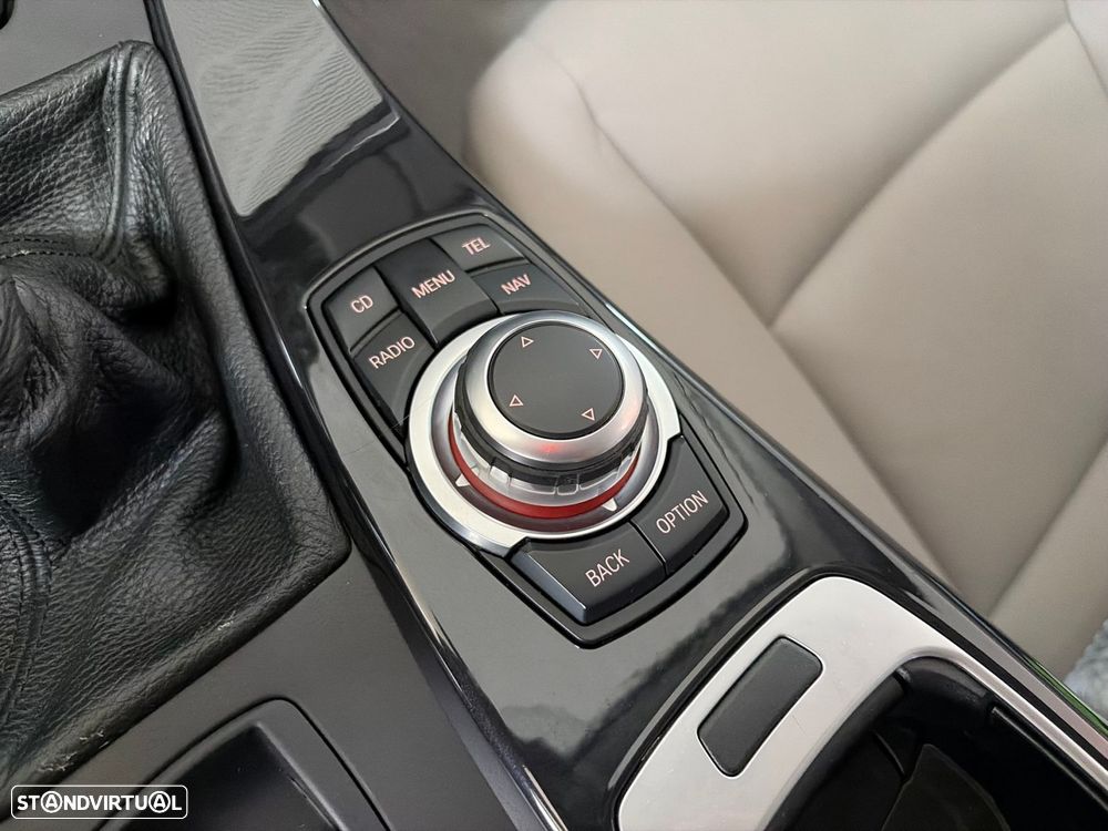 BMW 520 d Line Luxury - 34