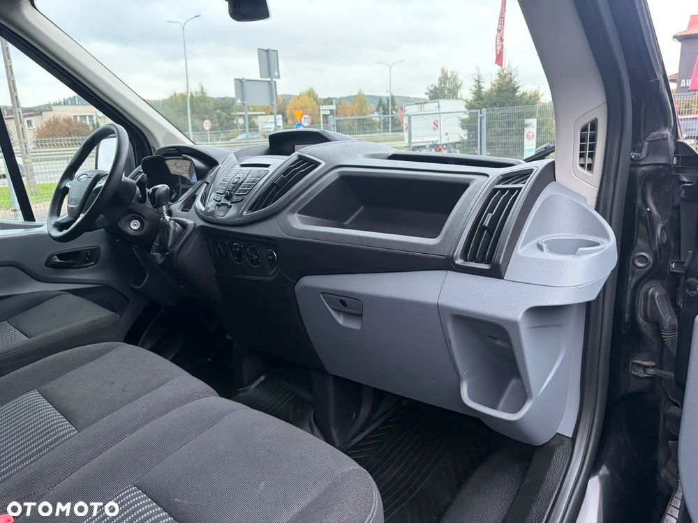 Ford Transit - 32