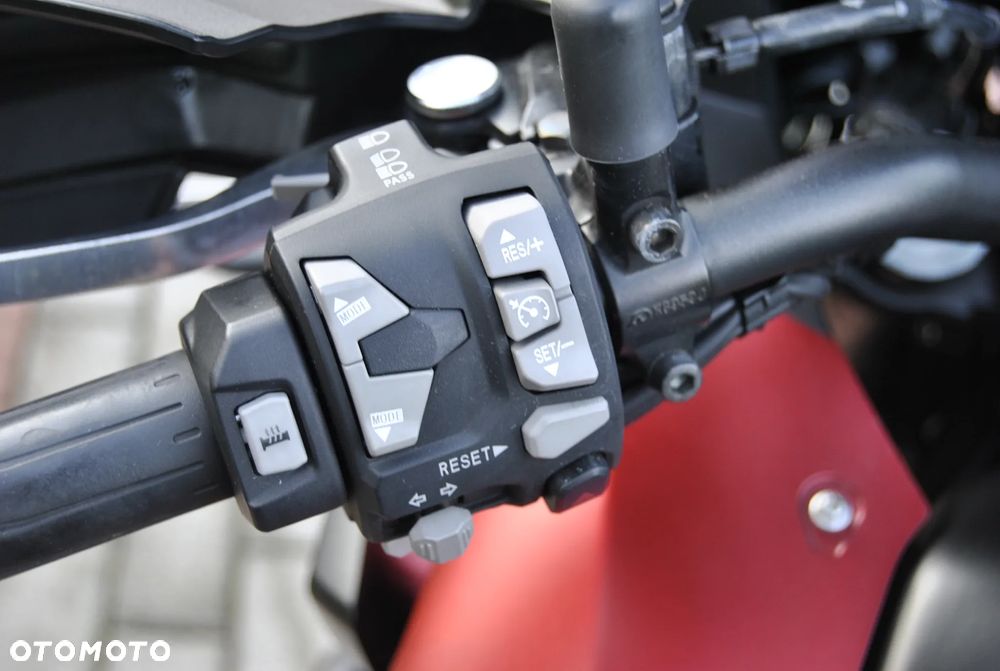 Kawasaki Versys 1000 - 10