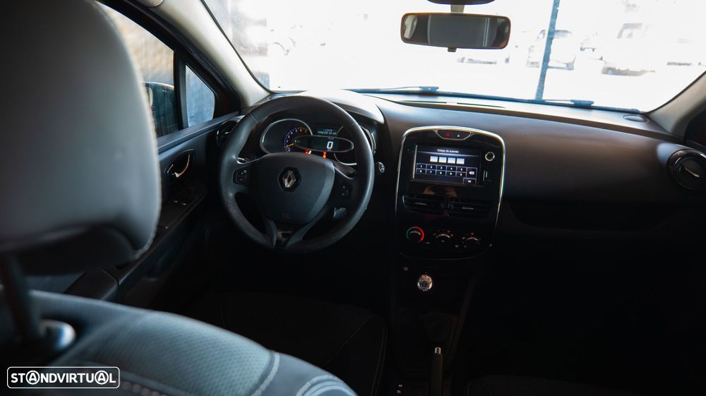 Renault Clio 0.9 TCe Limited - 19