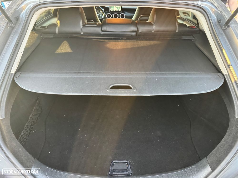 Mercedes-Benz CLA 180 d Shooting Brake Urban - 28