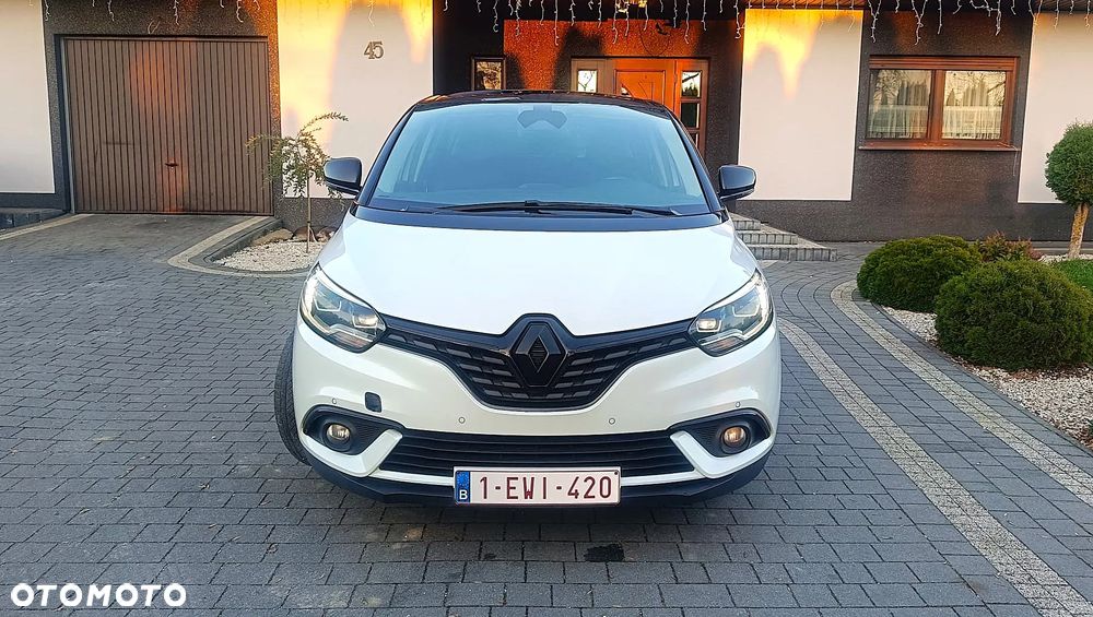 Renault Grand Scenic - 16