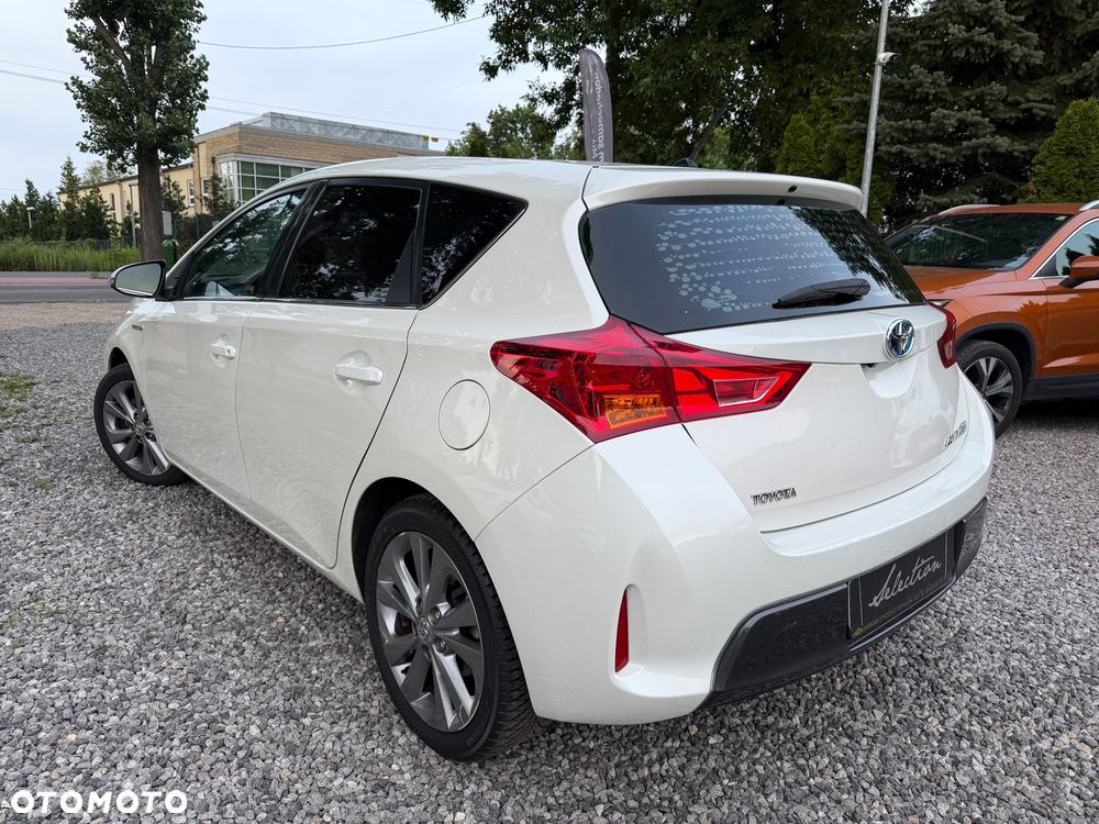 Toyota Auris Hybrid 135 Premium - 5