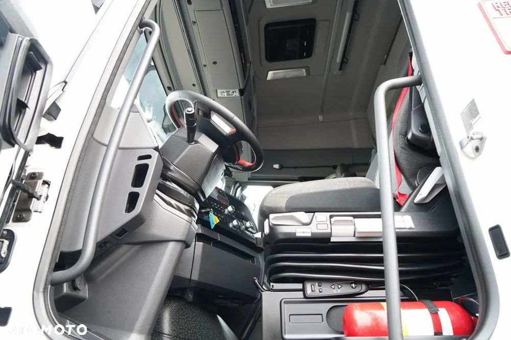 Renault T 520 / KLIMA POSTOJOWA / 2021 - 24