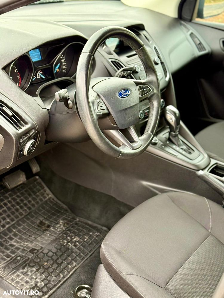 Ford Focus - 5