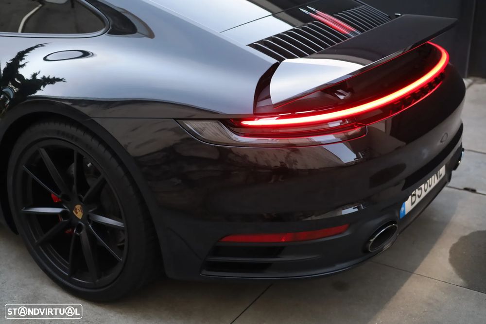 Porsche 911 Série F - 25
