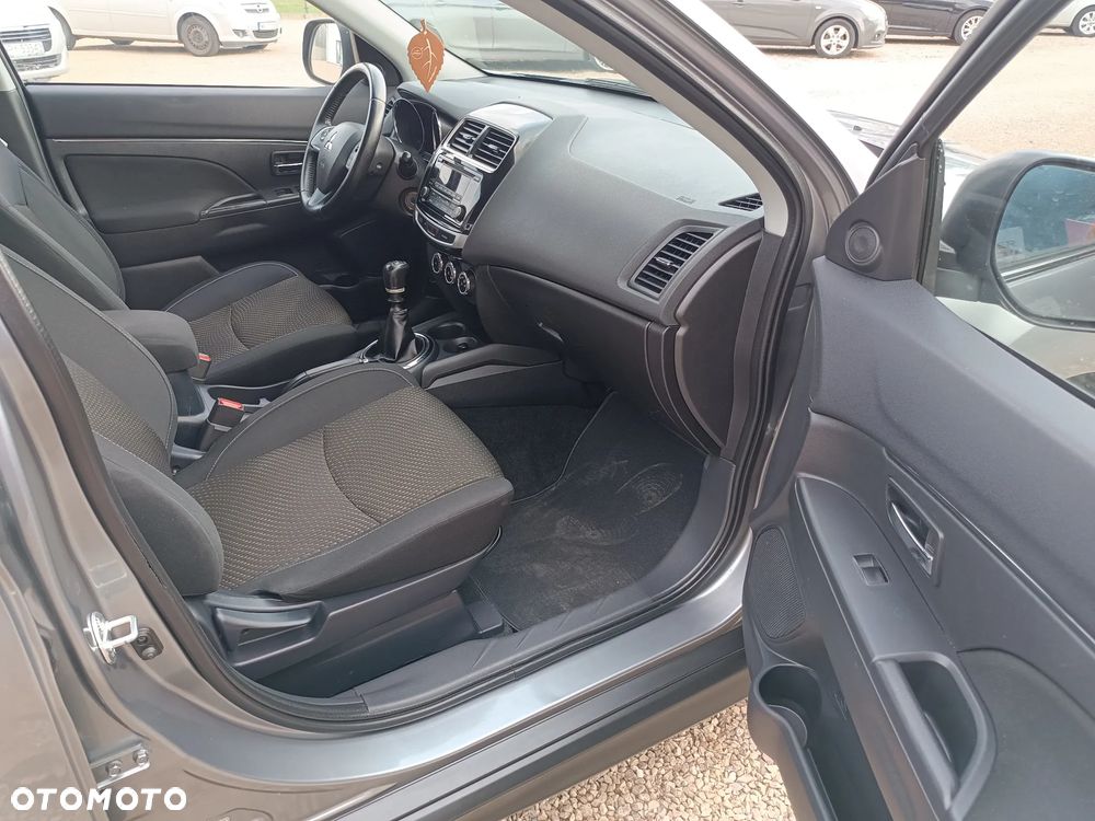 Mitsubishi ASX 1.8 DI-D 2WD Inform - 29