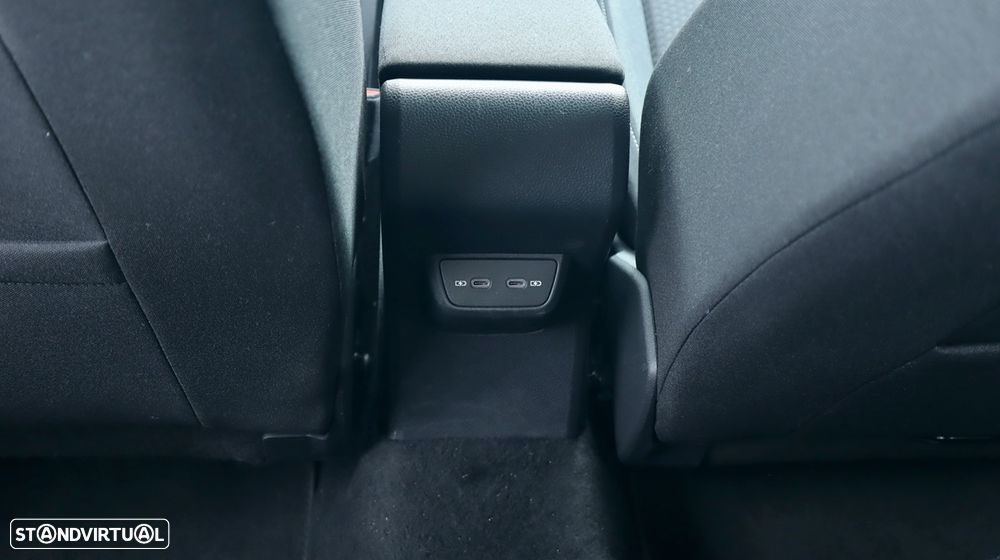 VW Taigo 1.0 TSI Urban DSG - 47