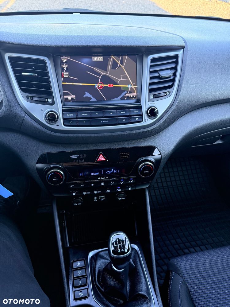 Hyundai Tucson blue 1.7 CRDi 2WD Advantage - 12