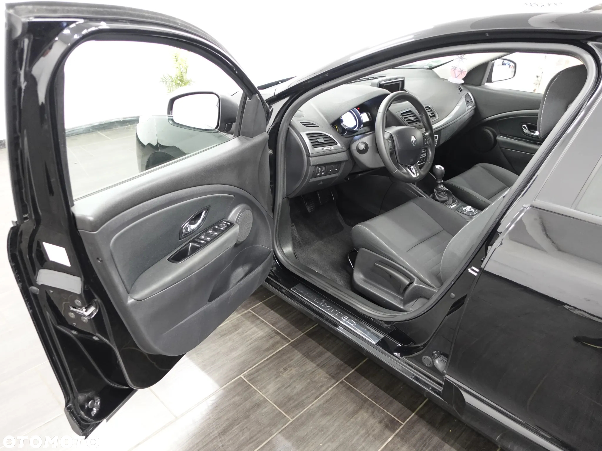 Renault Megane Grandtour ENERGY TCe 115 Start & Stopp LIMITED - 18