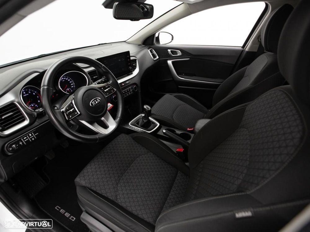 Kia Ceed 1.0 T-GDI Urban - 6