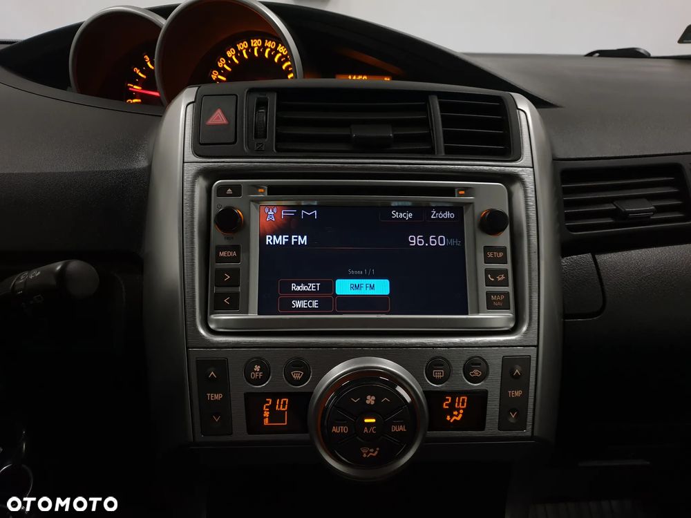 Toyota Verso 2.0 D-4D Premium - 12