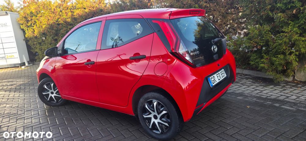 Toyota Aygo x-trend - 8