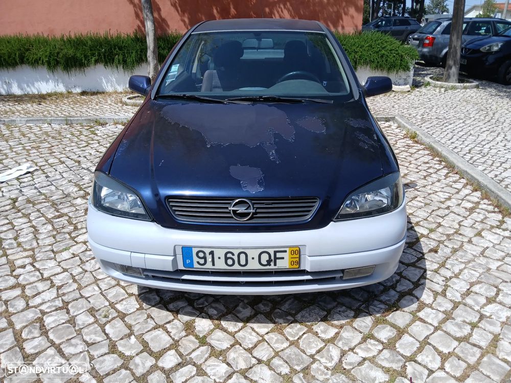 Opel Astra 1.6 Sport - 19