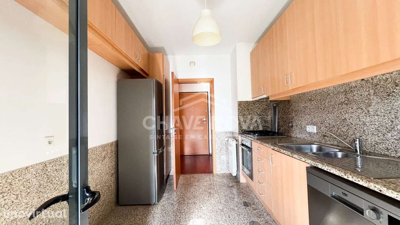 T1 c/ Lugar de Garagem em Oliveira do Douro - Grande imagem: 3/12