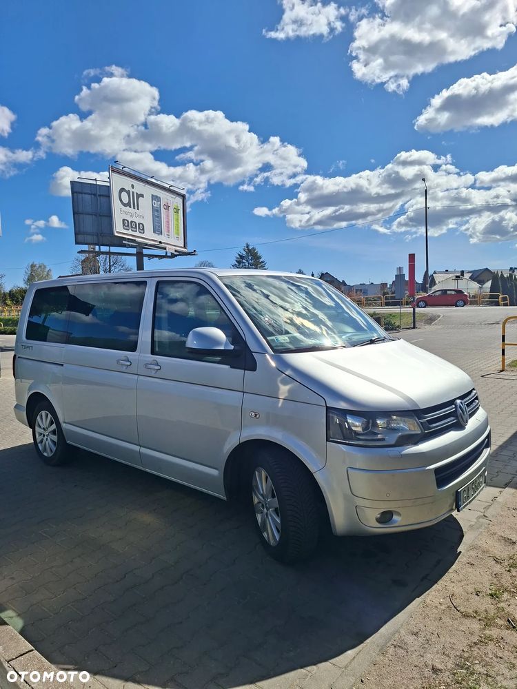 Volkswagen Multivan - 21