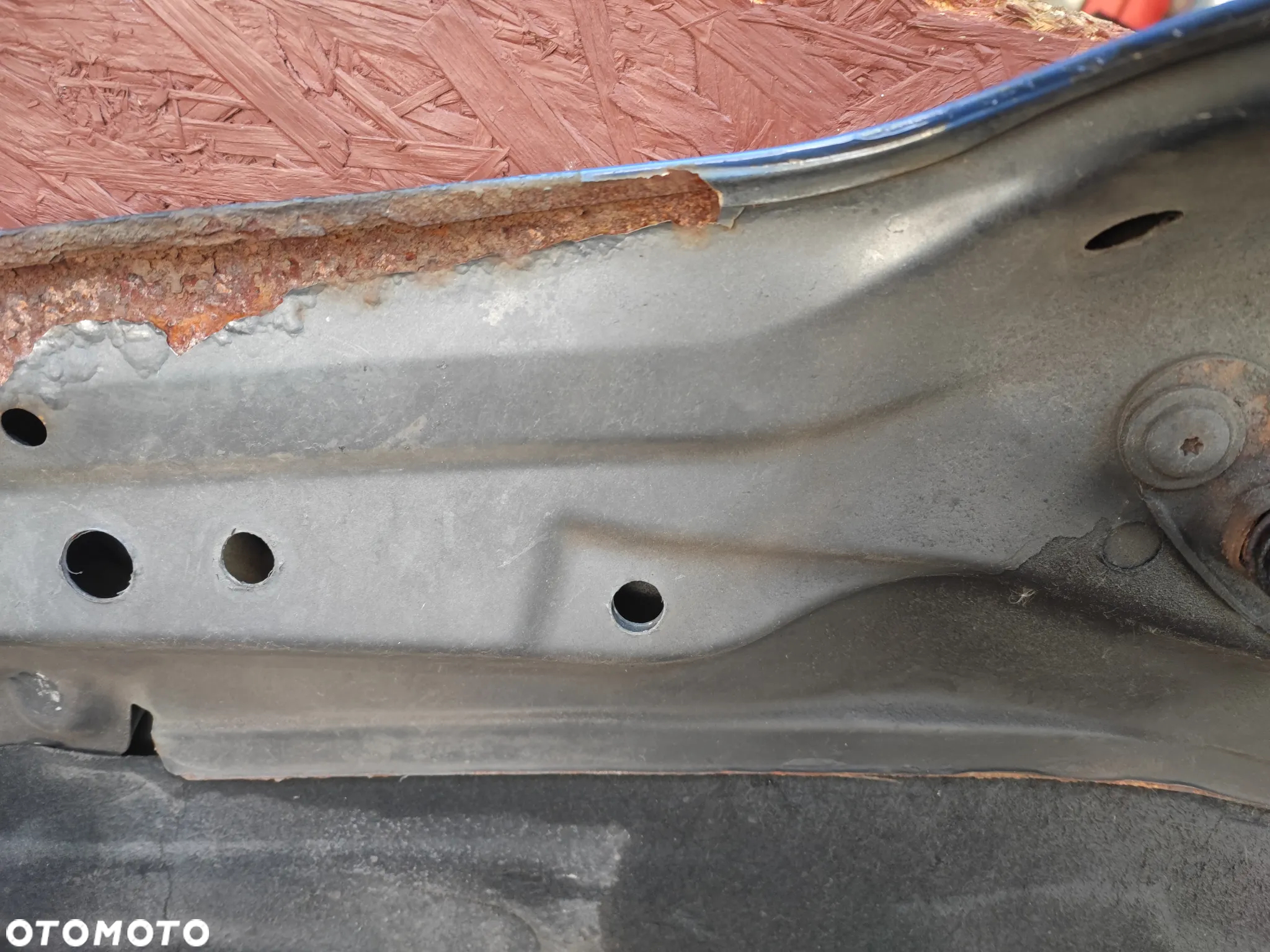 BMW E46 COUPE / CABRIO ORYGINALNA MASKA / POKRYWA SILNIKA PRZED-LIFT DO DRIFTU / GRUZ O NR. 41 61 8 237 725 OEM - 17