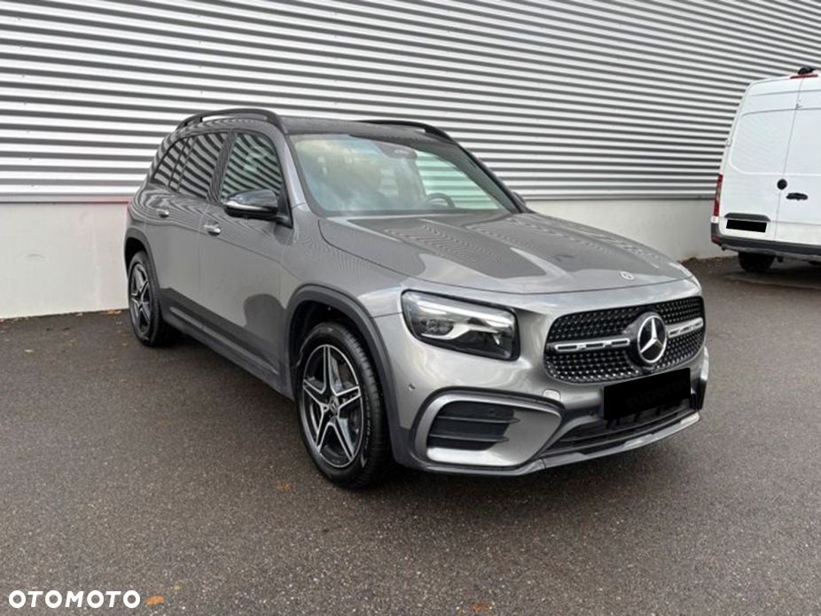 Mercedes-Benz GLB 200 d 4-Matic AMG Line 8G-DCT - 3