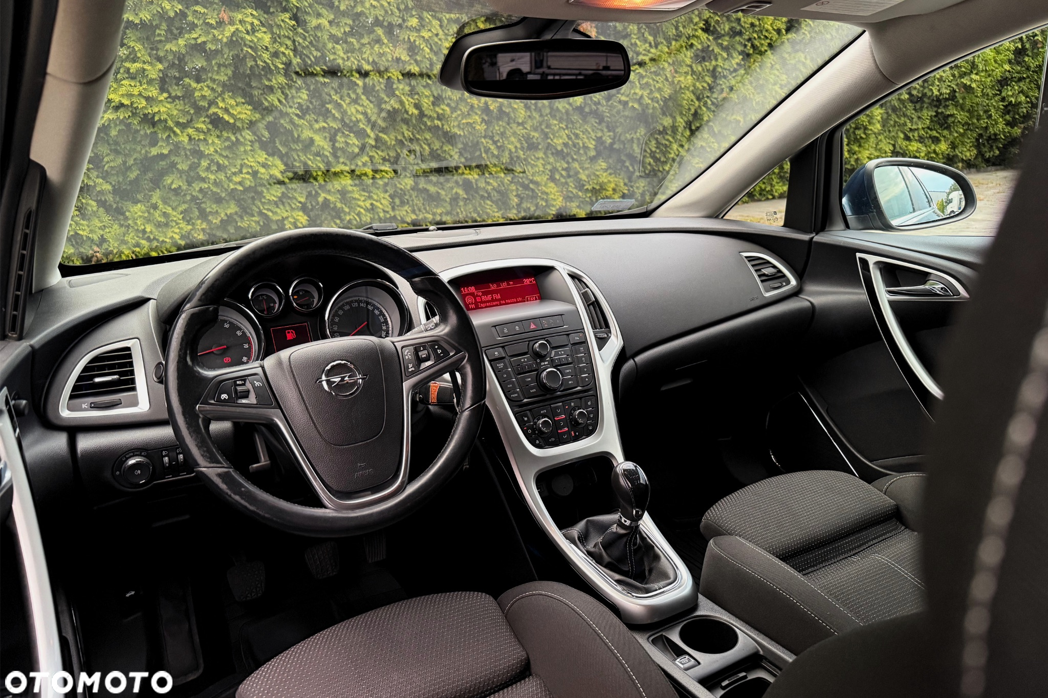 Opel Astra 1.4 Turbo Sports Tourer - 16