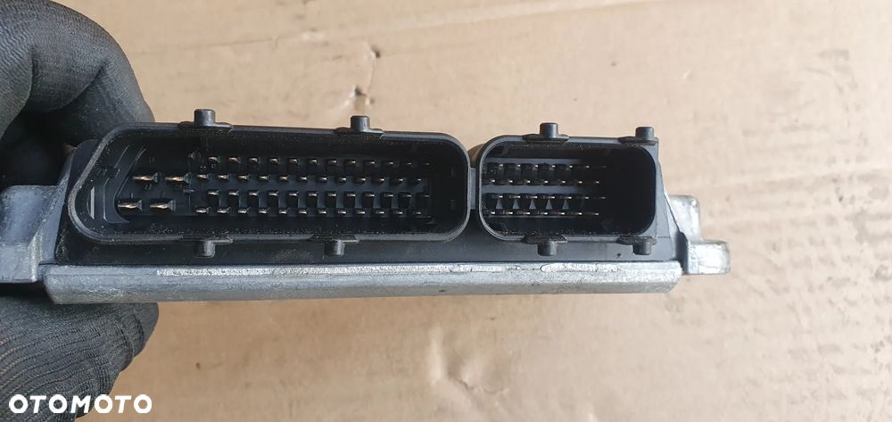 Komputer sterownik silnika VW Polo V 6R 1.4 CGG 03C906024BH - 4