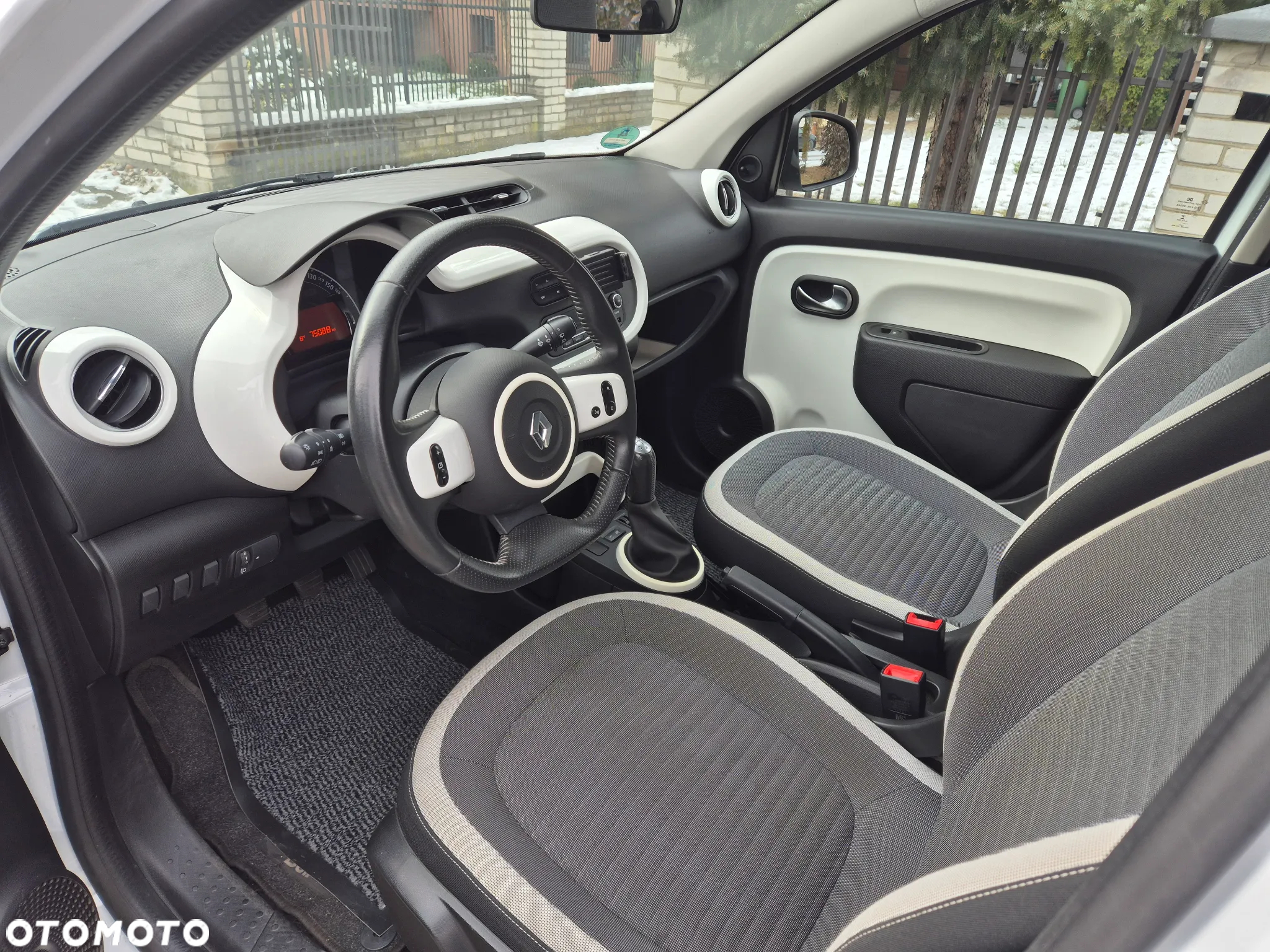 Renault Twingo SCe 70 LIMITED 2018 - 9