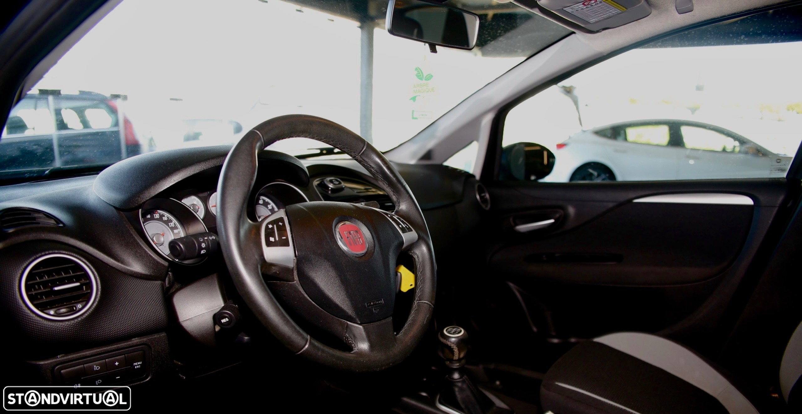 Fiat Punto 0.9 8V TwinAir Lounge S&S - 5