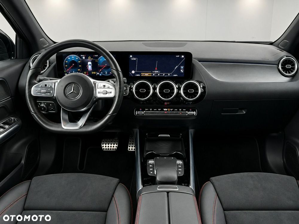 Mercedes-Benz GLA 200 d AMG Line - 5