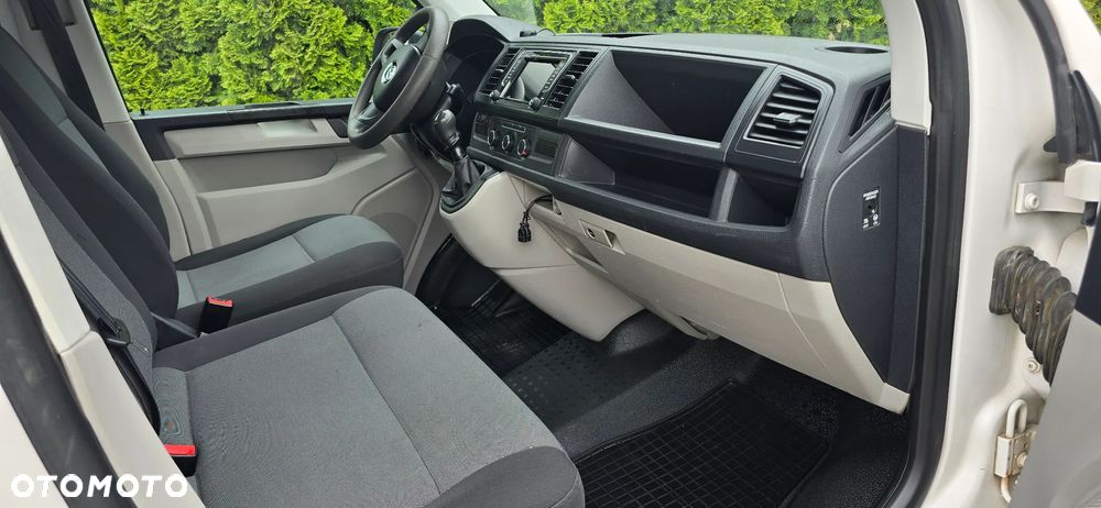 Volkswagen Transporter - 13