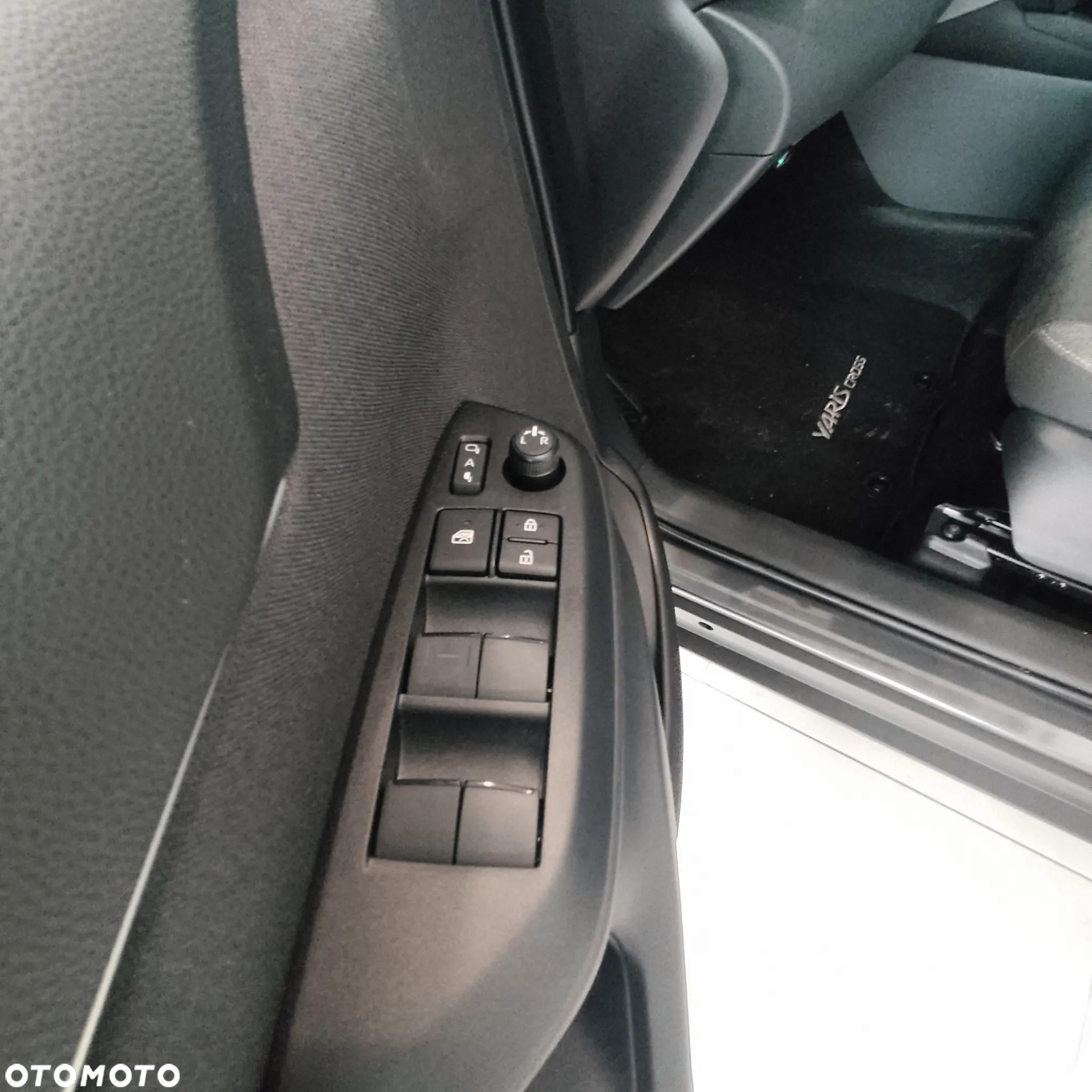 Toyota Yaris Cross Hybrid 1.5 Style - 12
