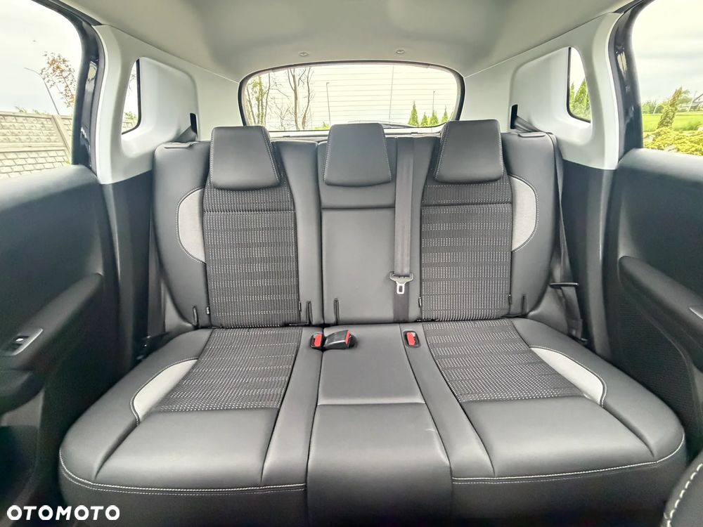 Peugeot 2008 1.2 PureTech Allure S&S - 37