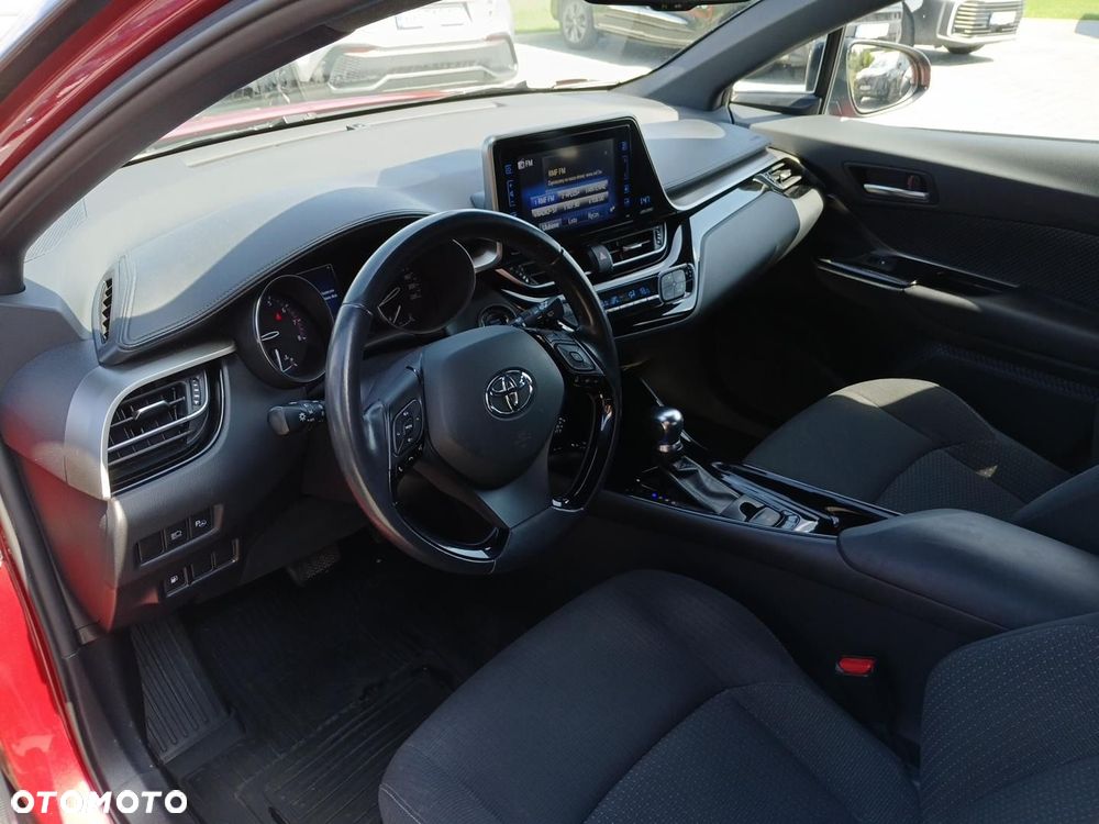 Toyota C-HR 1.2 T Dynamic CVT 4x4 - 9