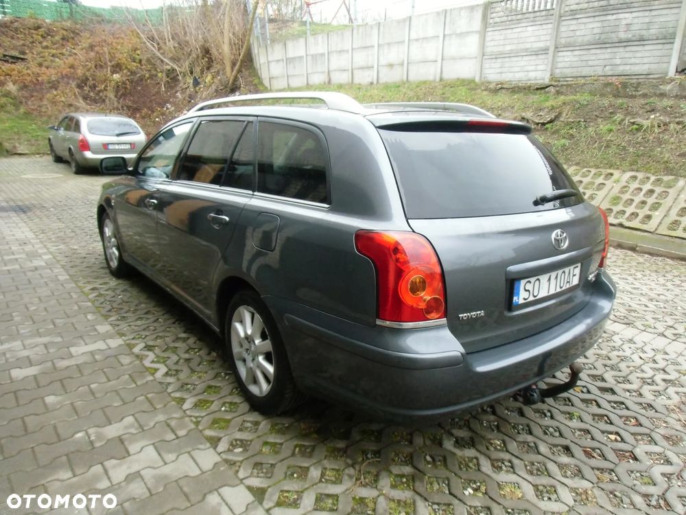 Toyota Avensis 2.2 D-CAT Executive - 5