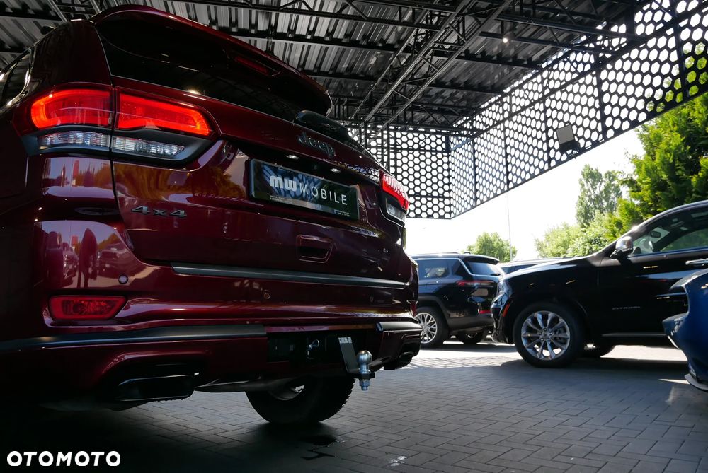 Jeep Grand Cherokee - 34