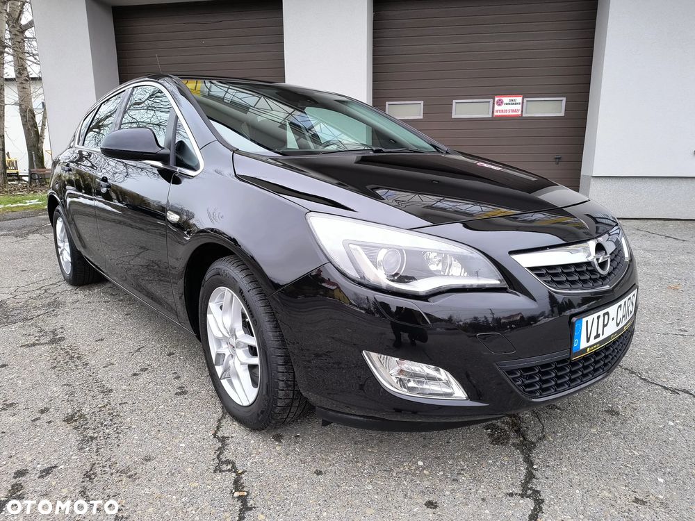 Opel Astra - 1