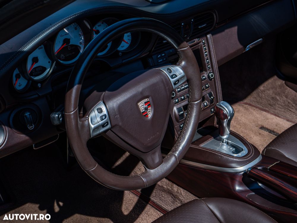 Porsche 911 - 22