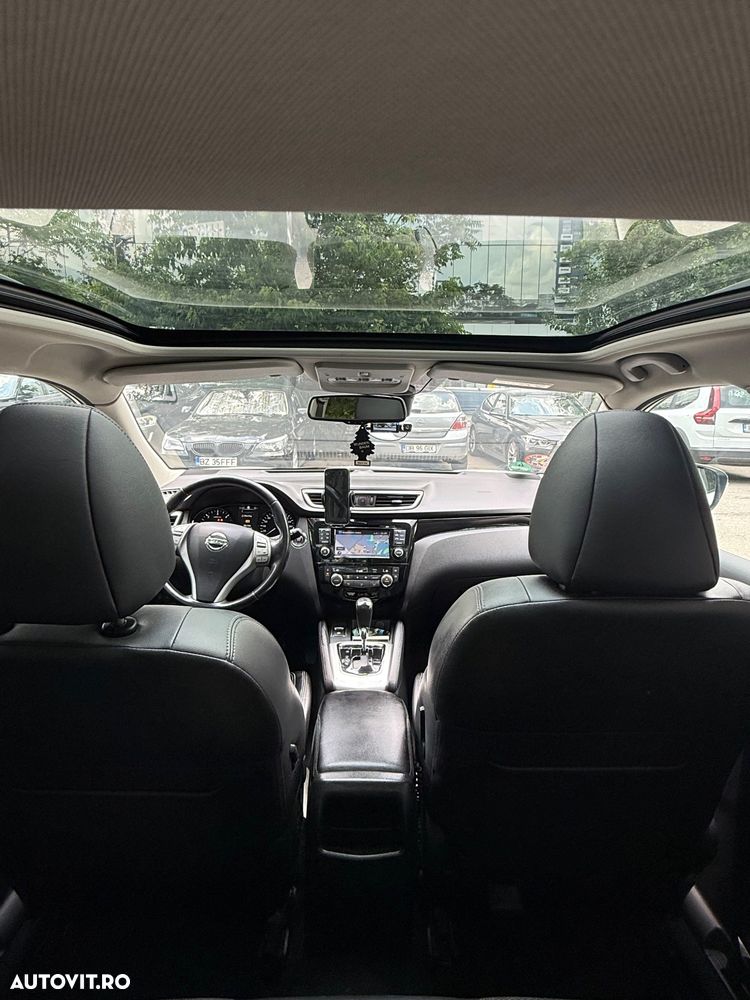 Nissan Qashqai 1.6 DCI Xtronic TEKNA - 22