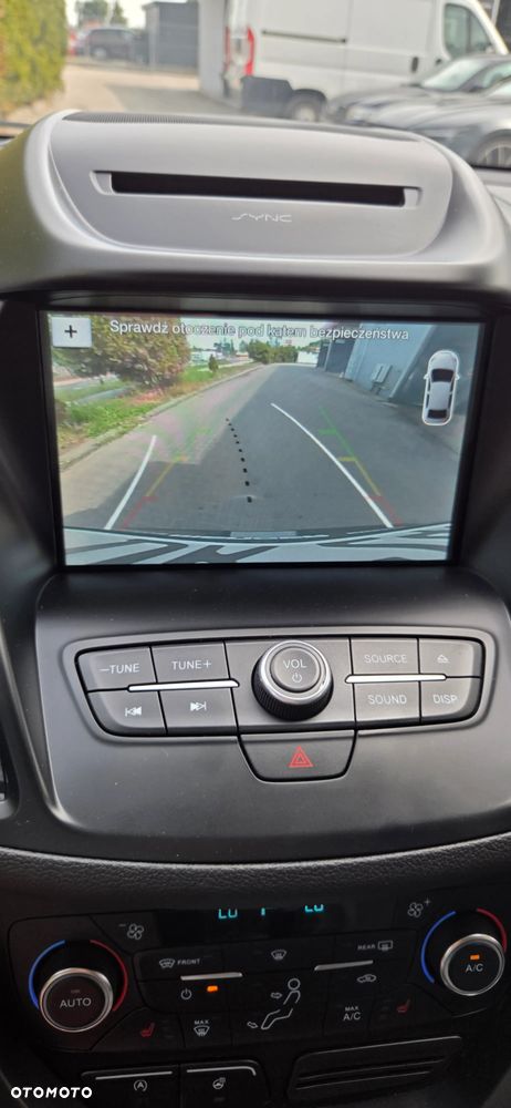 Ford Kuga 1.5 EcoBoost 2x4 Titanium - 27