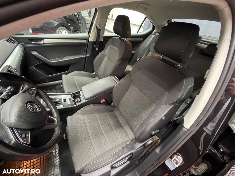 Skoda Superb 1.6 TDI DSG Active - 11