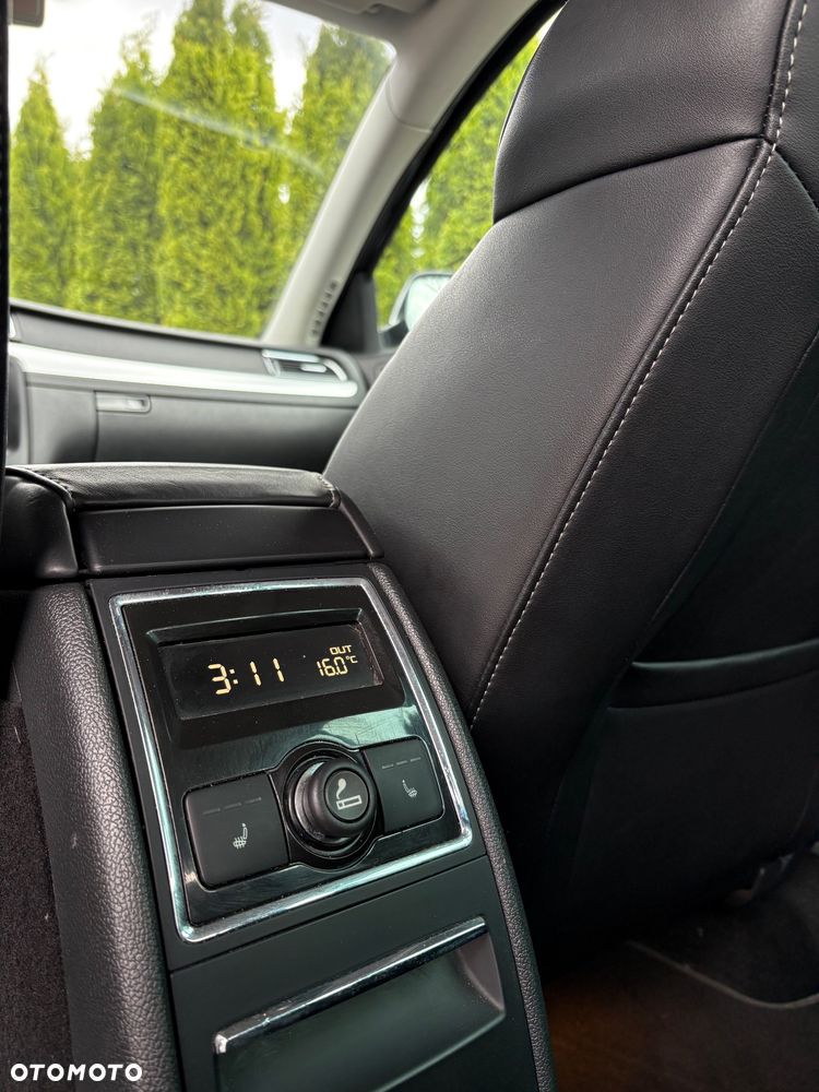 Skoda Superb 2.0 TDI Platinum - 11