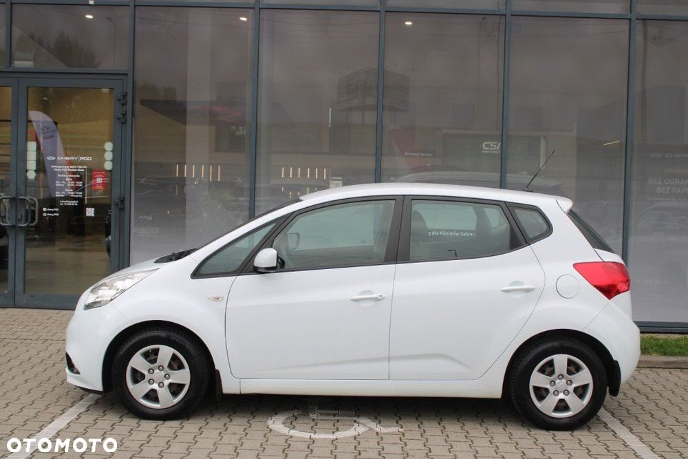 Kia Venga - 7