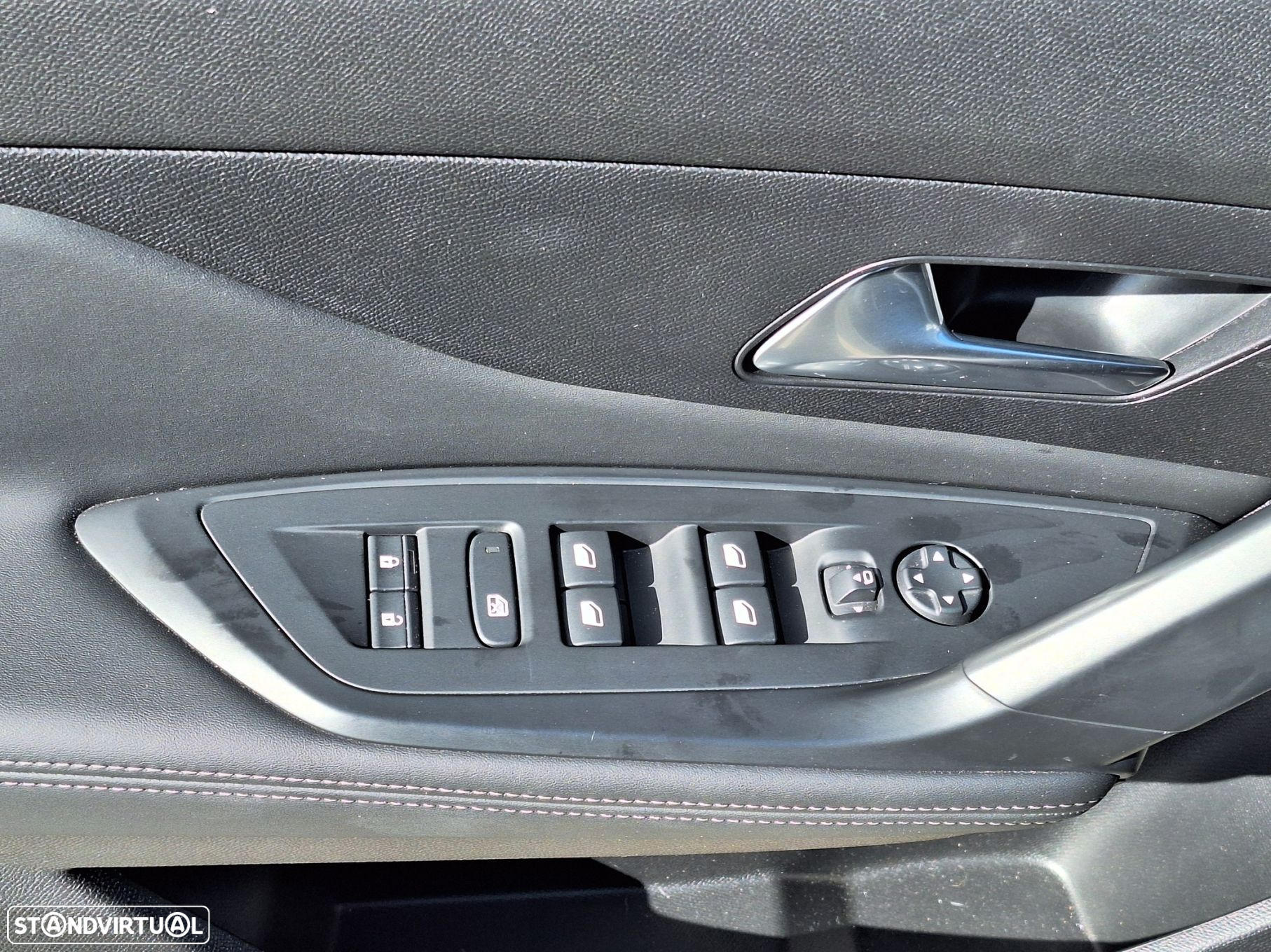 Peugeot 308 1.2 PureTech Allure Pack - 19